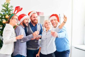 Fiesta de Navidad en la empresa con amigos Madrid