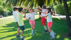 Animacion de cumpleaños infantil al aire libre