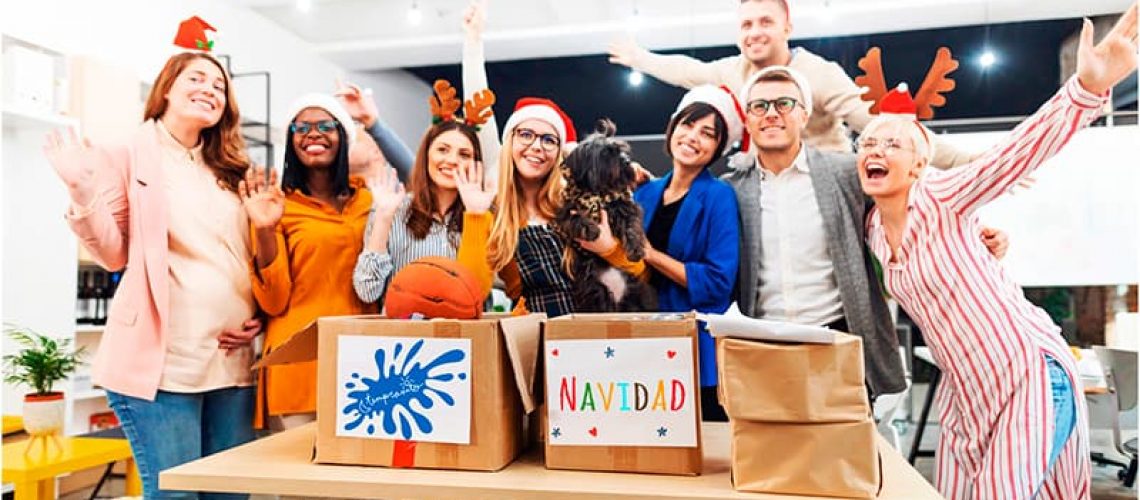 Celebrar la Navidad con los compañeros de trabajo