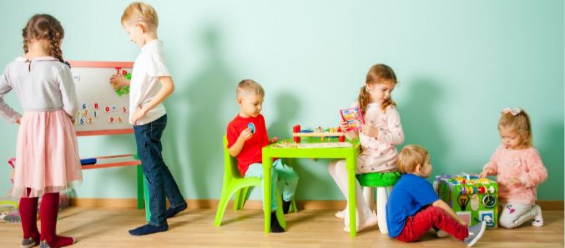 White Minimalist Elegant Handwritten LinkedIn Banner (16)